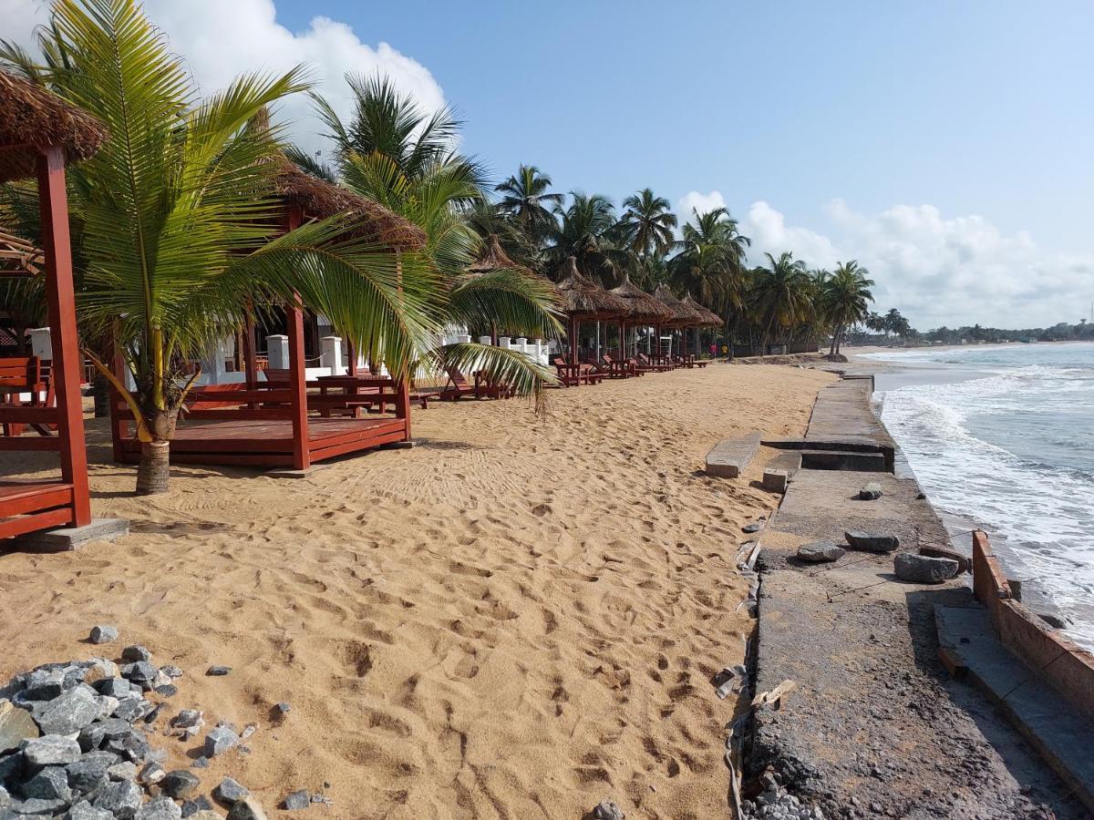 Charlestina Beach Resort Ampeni Zewnętrze zdjęcie
