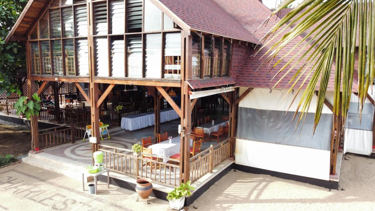 Charlestina Beach Resort Ampeni Zewnętrze zdjęcie