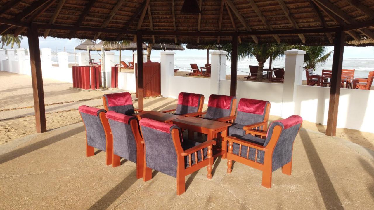 Charlestina Beach Resort Ampeni Zewnętrze zdjęcie
