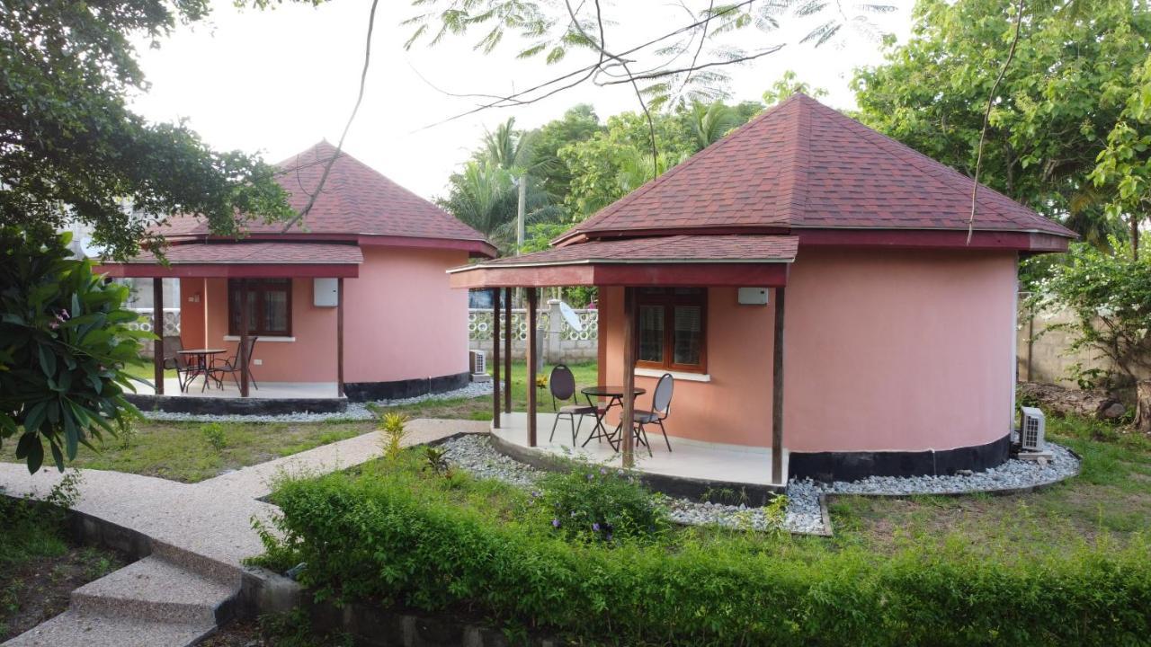Charlestina Beach Resort Ampeni Zewnętrze zdjęcie
